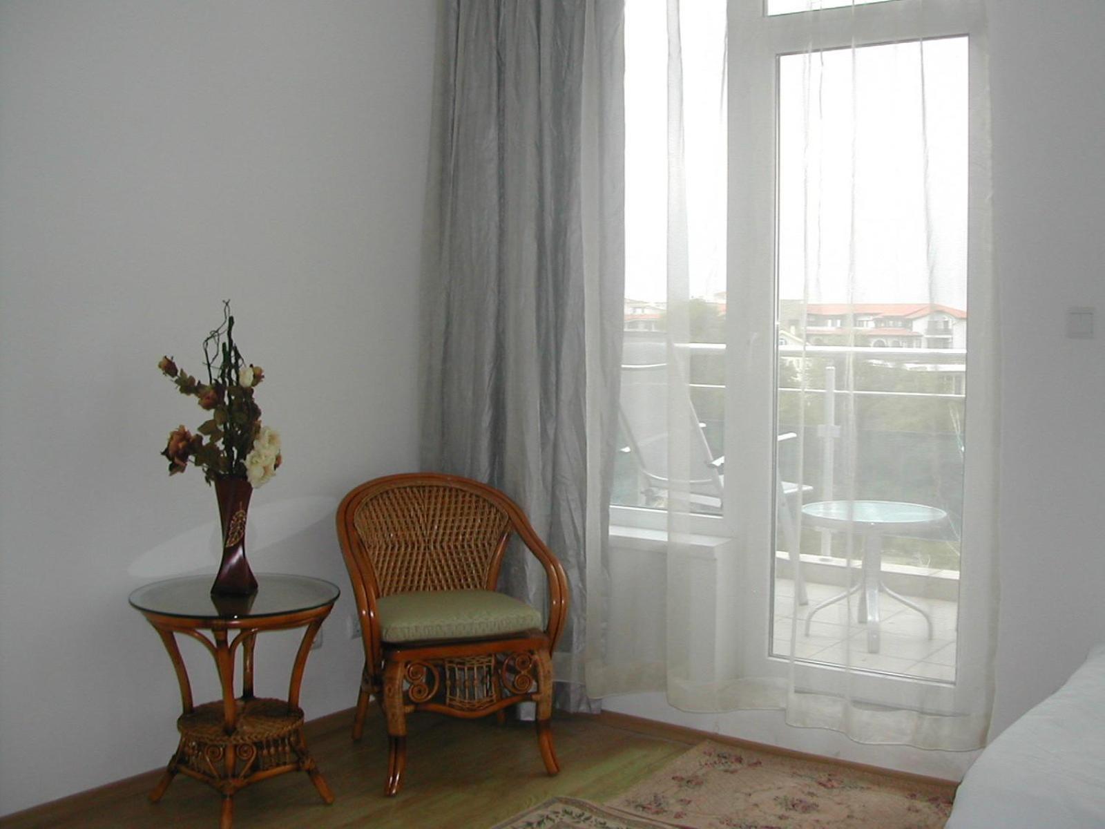 Oasis Suites Apartments And Studios Ravda Room photo